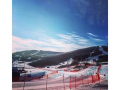 -中旅松花湖滑雪场