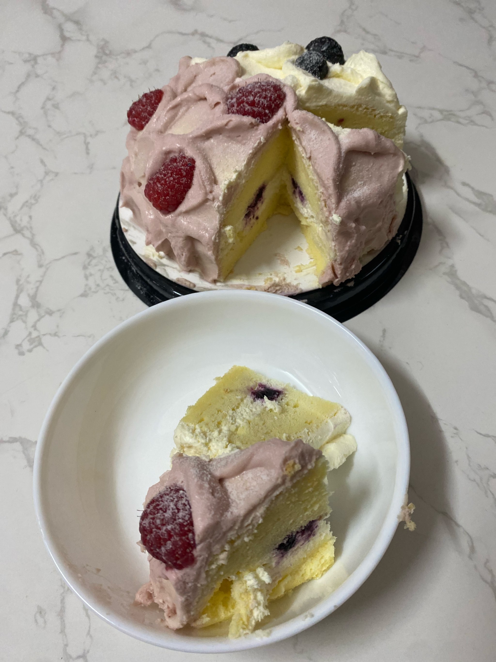 水果味的奶油蛋糕不油腻