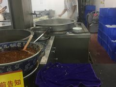 -牛一嘴·兰州牛肉面·大盘鸡(财富中心店)