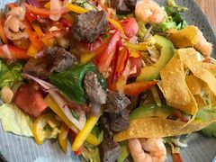 生三文鱼拌饭-Moka Bros 摩卡站(西单大悦城店)