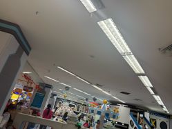 -孩子王童乐园(西安盛龙店)