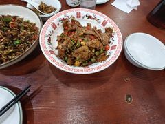 -湖南人家湘菜馆(镇江路店)