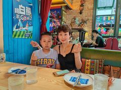 -Famous肥猫墨西哥音乐餐吧(五棵松华熙LIVE店)