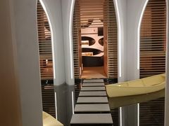 -涨巢·潮玩水疗局