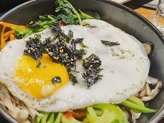 传统石锅拌饭-·缸桶屋·韩式牛肋条自助烤肉(西湖D11店)