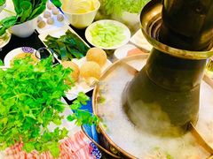 -楼外楼大刀肉传统火锅(西安大路店)