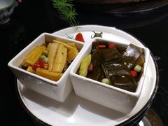 -鱼窝棚柴火铁锅炖(富山屯店)