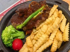 -香港新发烧腊茶餐厅(书城店)