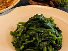 清炒地瓜叶-佬太公海鸭·海鲜大排档(上海总店)