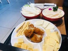 -彤德莱牛肉火锅(双港店)
