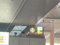 -星巴克(上海虹桥站2A检票口)