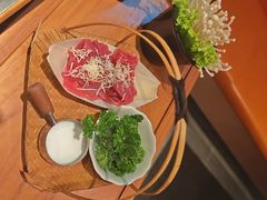 -牛三斤潮汕鲜牛肉火锅(昌发展万科店)