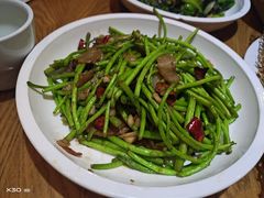 -黄泥岗·地道湖北菜(奥特莱斯店)