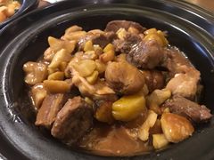 咸鸡牛腩煲-彩蝶谷美食廊·粤式经典南番顺·铁板烧烤泰风味(广州长隆酒店)
