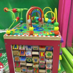 -孩子王(昆山招商花园城店)