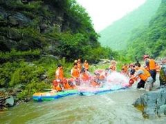 -宝天曼峡谷漂流