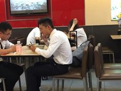 -李先生牛肉面大王(上海站南广场店)