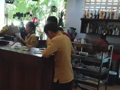 -Neary Khmer Restaurant