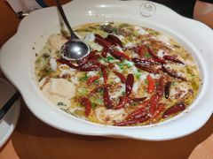 -江渔儿酸菜鱼专门店(明珠广场店)