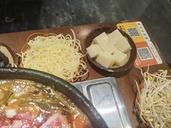 -黔有有贵州酸汤夺夺粉火锅(五味十字店)