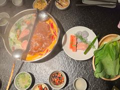 -三出山火锅(南京万象天地店)
