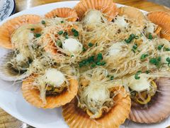 蒜蓉粉丝蒸扇贝-明记海鲜大排档(巽寮湾店)