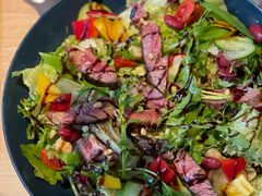 牛肉烤鸡沙拉-幸薈飯堂