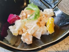 凤梨虾球-穹六人间 people 6(岳阳路店)