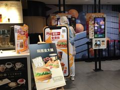 门面-麦当劳(东直门外大街店)