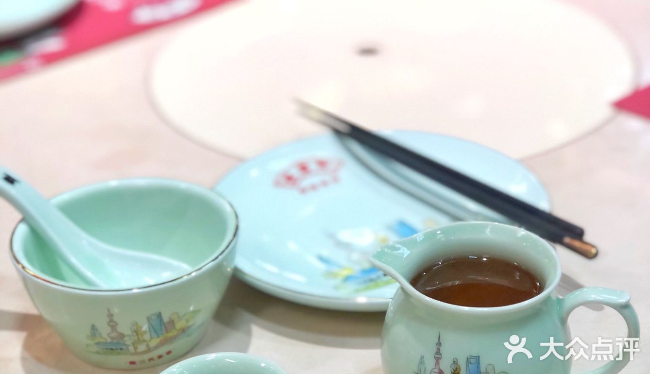 中山公园又现排队王，正宗广式茶点，现点现蒸，口味很嗲