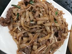 干炒牛河-广源肠粉王·鸡煲·羊肉煲(双龙店)