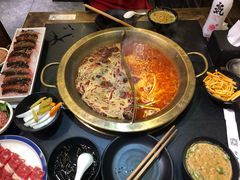-沸炉重庆老火锅(军事博物馆店)