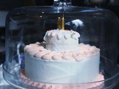 -Fridi Patisserie Cafe