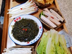 -贤合庄卤味火锅(安吉万达店)