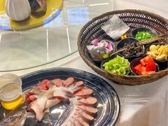 -刘姐啤酒鱼民族演艺餐厅(西街总店)