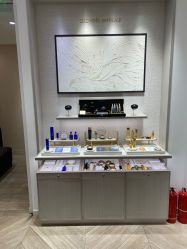 -法国娇兰精品店