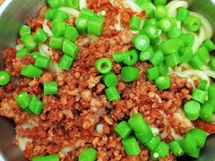 素椒杂酱面-左撇子私房面