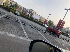 -万象城-停车场