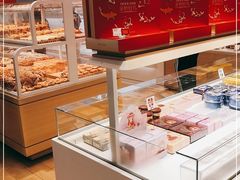 面包甜点陈列柜-好利来(内双楠店)