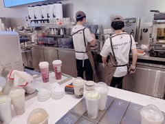 -喜茶(杭州滨江宝龙店)