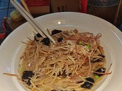 -吴越荣记苏州菜·松鼠桂鱼100%活鱼现做(斜塘老街店)