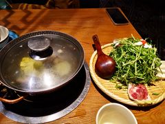 -吃饭皇帝大土家民族菜(正大广场店)