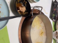 -洪氏嗨捞·猪肚鸡火锅(阳光天地店)