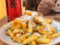 -LESCEDARS Brasserie Bistro香柏树