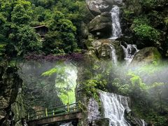 -藏龙百瀑风景区