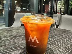 -M Stand(深圳龙岗万科广场店)