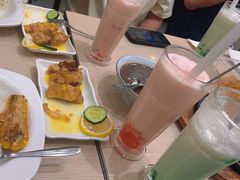 -佰搭果·广式茶餐厅(西华路店)