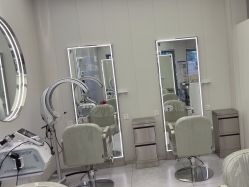 -PE SALON