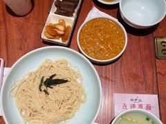 -裕兴记•蟹黄面馆(人民广场店)