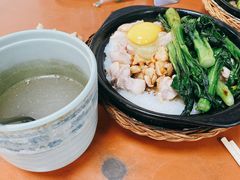 窝蛋滑鸡煲仔饭-禾滋味·日日美食店(荔福路店)